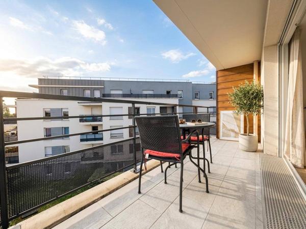T3 RÉCENT – TERRASSE SUD-OUEST – PARKING BOXABLE – GARE PIED D'IMMEUBLE