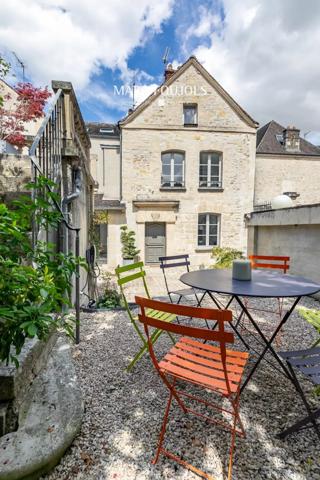 Maison de ville Centre Ville historique Senlis