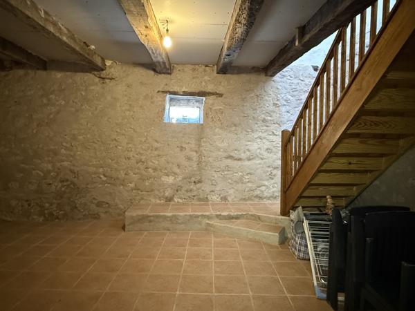 Lauzerte (82110) Lauzerte Deux maisons en pierre avec grange et jardins