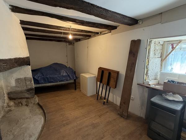 Lauzerte (82110) Lauzerte Deux maisons en pierre avec grange et jardins