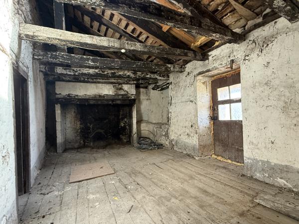 Lauzerte (82110) Lauzerte Deux maisons en pierre avec grange et jardins