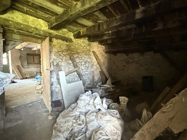 Lauzerte (82110) Lauzerte Deux maisons en pierre avec grange et jardins