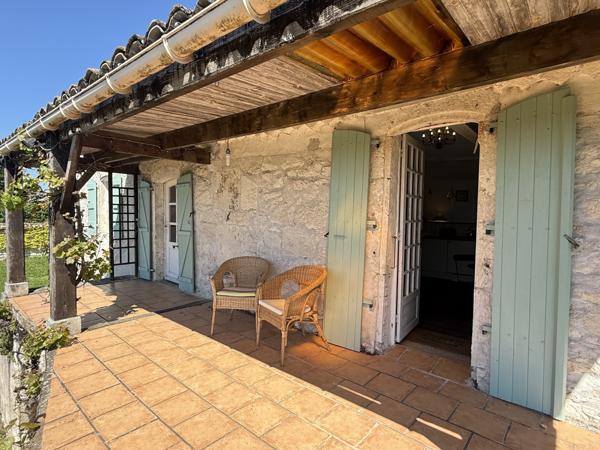 Lauzerte (82110) Lauzerte Deux maisons en pierre avec grange et jardins