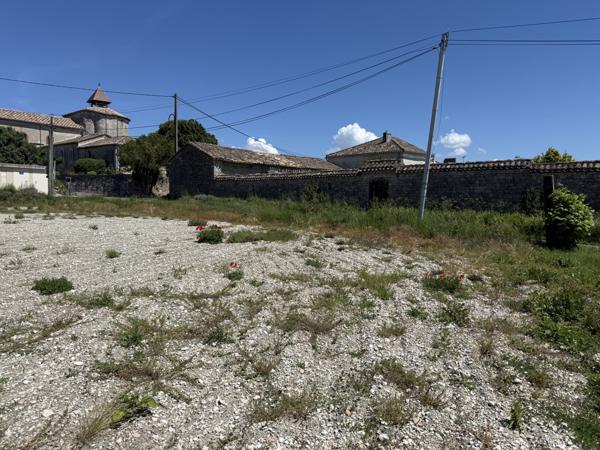 Lauzerte (82110) Lauzerte Deux maisons en pierre avec grange et jardins