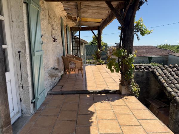 Lauzerte (82110) Lauzerte Deux maisons en pierre avec grange et jardins