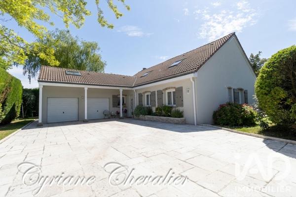 Maison à vendre 8 pièces 237 m² Noisy-le-Roi