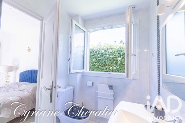 Maison à vendre 8 pièces 237 m² Noisy-le-Roi