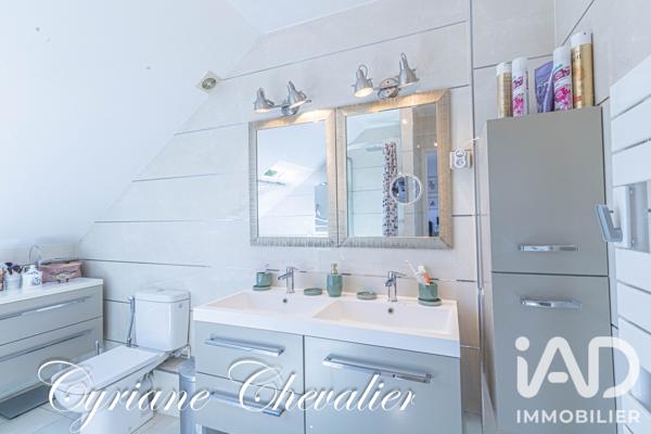 Maison à vendre 8 pièces 237 m² Noisy-le-Roi