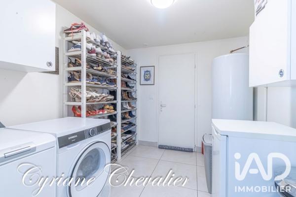 Maison à vendre 8 pièces 237 m² Noisy-le-Roi