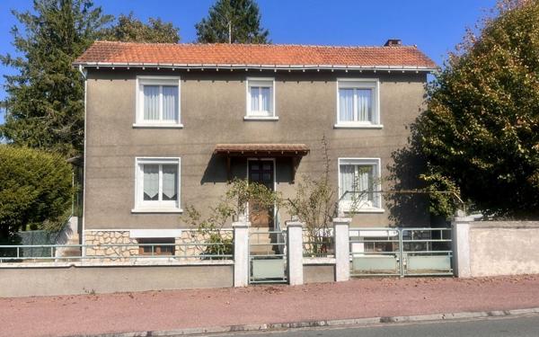 Maison à vendre    4 pièces •  Châtellerault