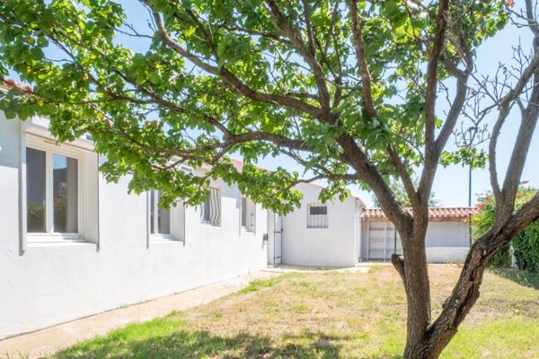 Maison Les Sables d'Olonne Les Chirons 130 m² 4 chambres jardin garage proche YLIUM