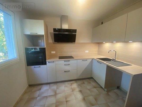 Appartement à louer à Rennes en Ille-et-Vilaine (35000), ref : LG/56   
Triangle