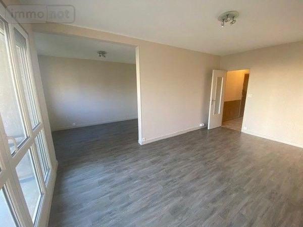 Appartement à louer à Rennes en Ille-et-Vilaine (35000), ref : LG/56   
Triangle