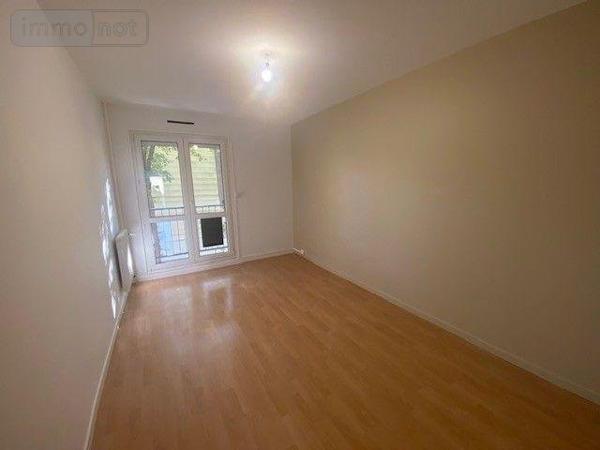 Appartement à louer à Rennes en Ille-et-Vilaine (35000), ref : LG/56   
Triangle