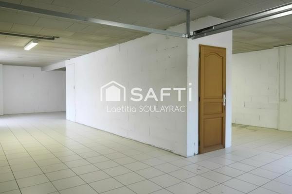 Maison d'habitation d'environ 92 m² sur sous-sol