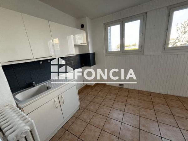 Location Appartement 3 pièces 61.24 m² - 17 RUE JEAN BOUIN Valence 26000