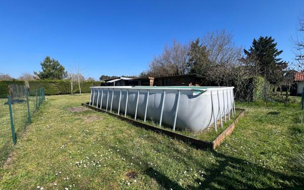 Maison à vendre    5 pièces •  Roquefort