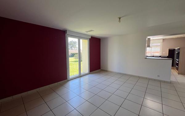 Maison à vendre    5 pièces •  Roquefort