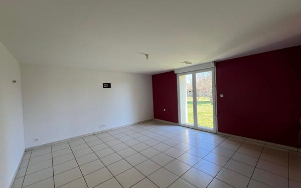 Maison à vendre    5 pièces •  Roquefort