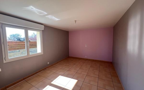 Maison à vendre    5 pièces •  Roquefort