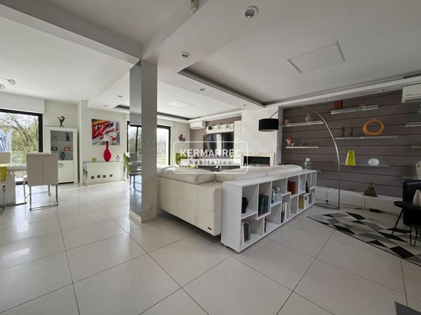 Maison 7 pièces – 249 m² environ à Laillé (ref : 40068)