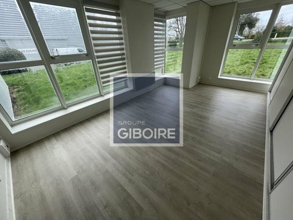 Local d'activites 350 m² à vendre THOUAR-SUR-LOIRE (réf : 44.019070)