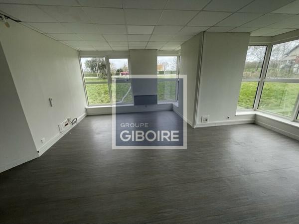 Local d'activites 350 m² à vendre THOUAR-SUR-LOIRE (réf : 44.019070)