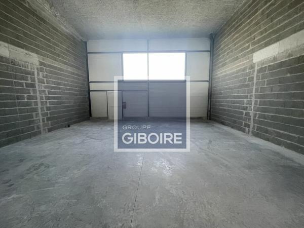 Local d'activites 1658 m² à vendre SAINT HERBLAIN (réf : 44.019024)