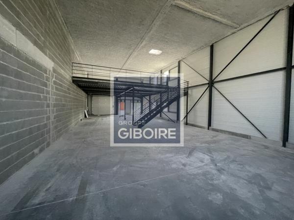 Local d'activites 1658 m² à vendre SAINT HERBLAIN (réf : 44.019024)