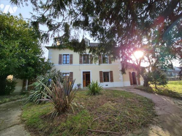 Jolie maison typique à rénover proche centre ville