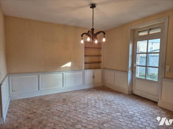 Jolie maison typique à rénover proche centre ville