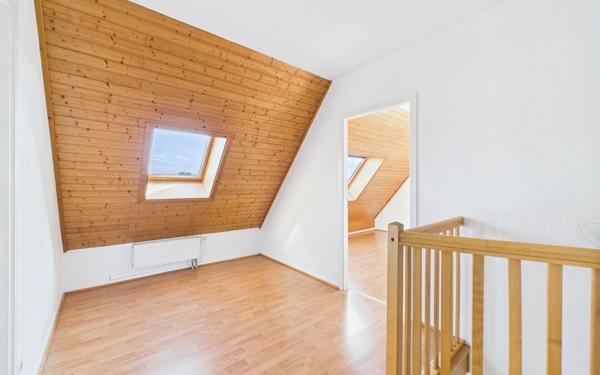 Appartement à louer    5 pièces • 115 m2 Holtzheim