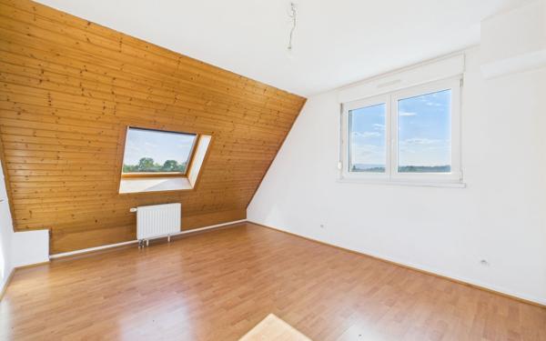 Appartement à louer    5 pièces • 115 m2 Holtzheim