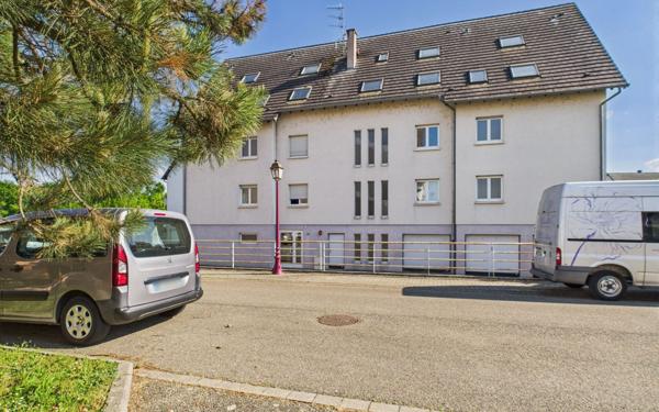 Appartement à louer    5 pièces • 115 m2 Holtzheim