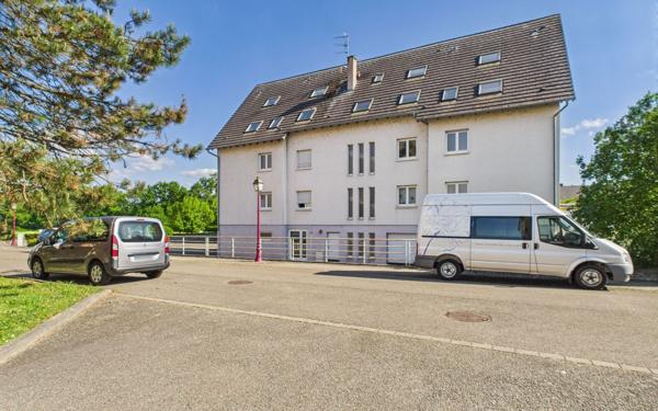Appartement à louer    5 pièces • 115 m2 Holtzheim