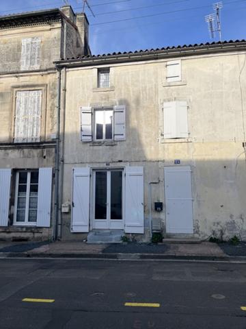 Maison à vendre |  Jarnac |  4 pièces | 106 m²