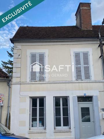 Maison de ville , idéalement situé , a 2h30 de Paris.