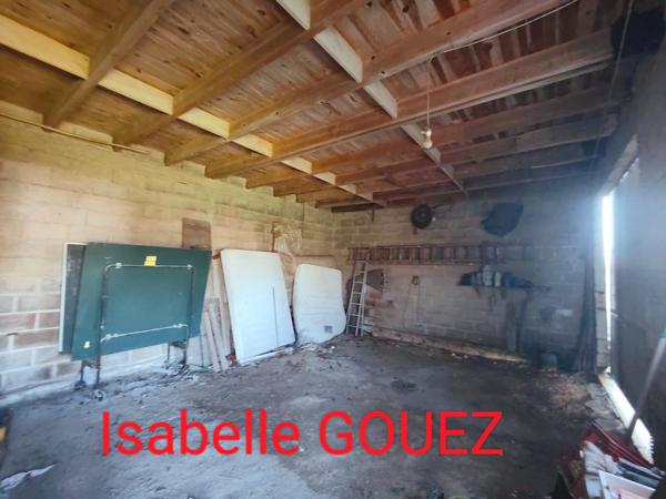 LOT: 2 TERRAINS CONSTRUCTIBLES + MAISON A RENOVER