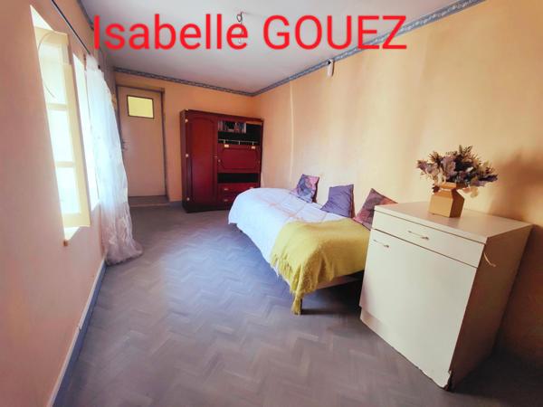 LOT: 2 TERRAINS CONSTRUCTIBLES + MAISON A RENOVER