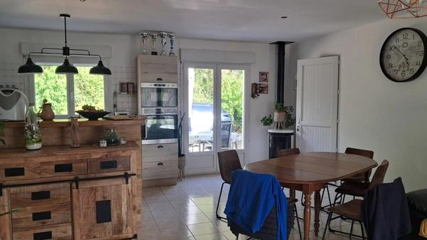 Ensemble de deux maisons à vendre 7 pièces proche Martel (46)