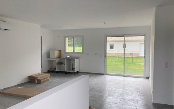 Maison à louer    4 pièces •  Razac-sur-l'Isle