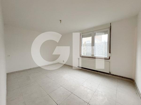 Appartement de Plain-pied avec parking F2 (53 m²) à louer à JEUMONT