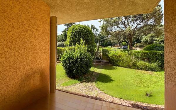 Appartement à vendre    2 pièces • 25,87 m2 Saint-Raphaël