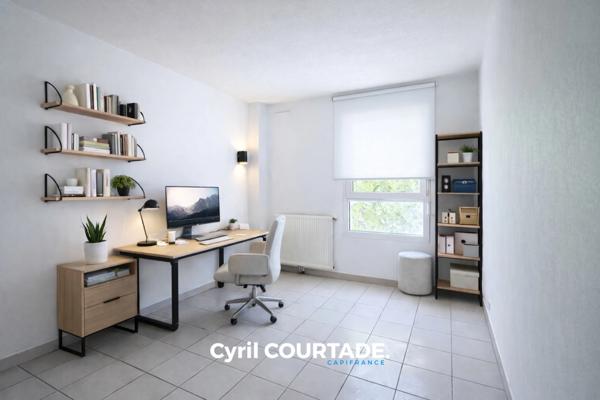 Nîmes, Dpt Gard (30), Appartement de 101 m² lumineux, entièrement rénové - Terrasse 8 m²