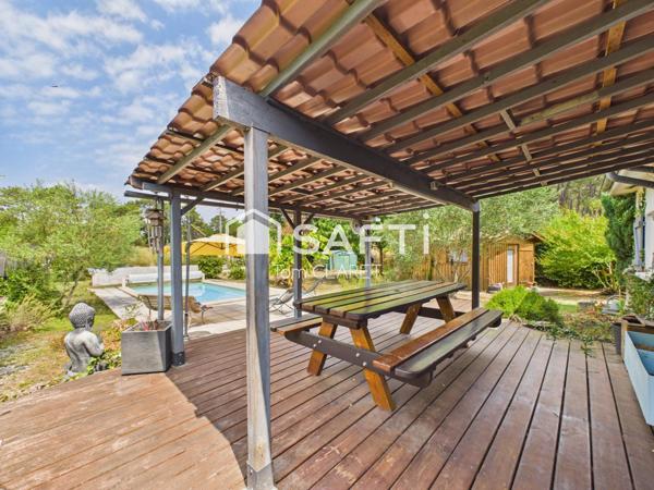 Maison 4 chambres avec piscine, garage et chalet à Cestas Gazinet