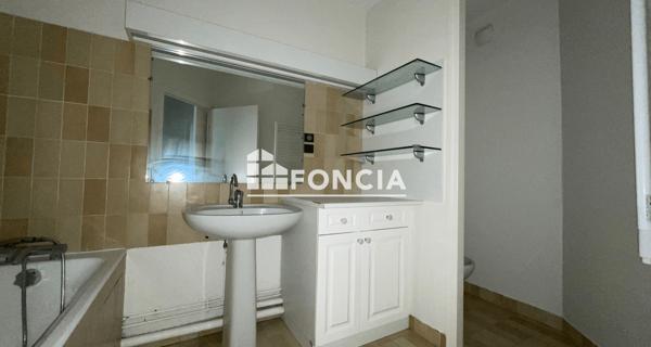 Location Appartement 4 pièces 99.8 m² - ÉCully 69130