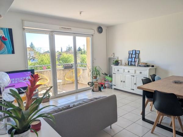 Appartement à vendre |                                       L'Isle-Jourdain |                                        3 pièces  |  56 m²