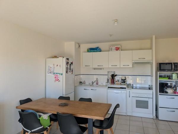 Appartement à vendre |                                       L'Isle-Jourdain |                                        3 pièces  |  56 m²