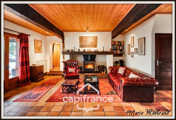 Propriété de charme 250m² habitable, avec piscine, 3 hectares de terrain et potentiel d'activité touristique
