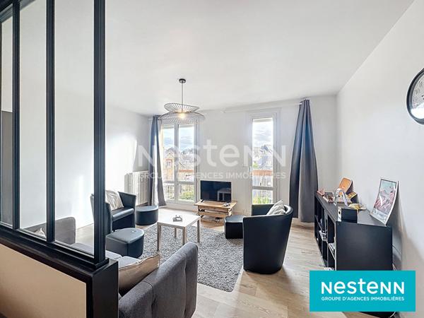 APPARTEMENT DERNIER ETAGE T2 LOUE AVEC BALCON ET PARKING PROCHE GARE